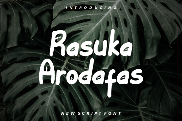 Rasuka Arodafas: A Vintage-Inspired Display Font for Creative Impact